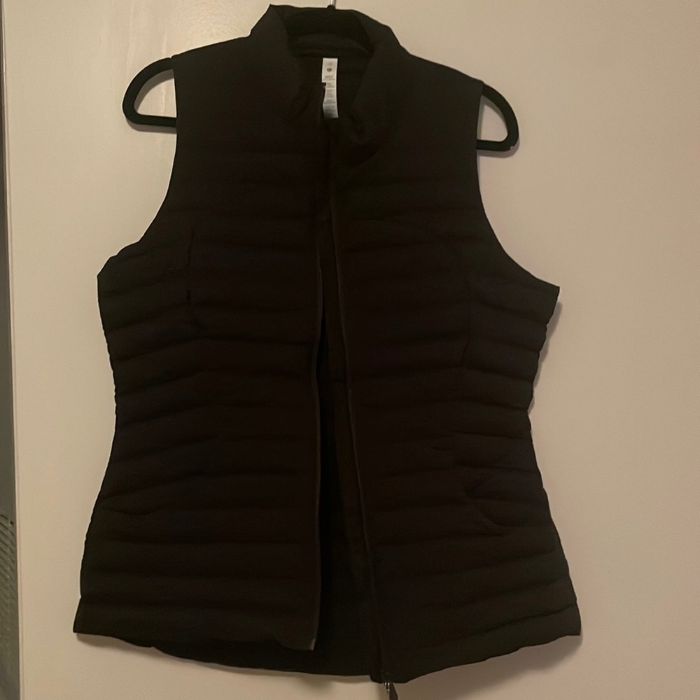 lululemon Pack It Down Vest Size 10